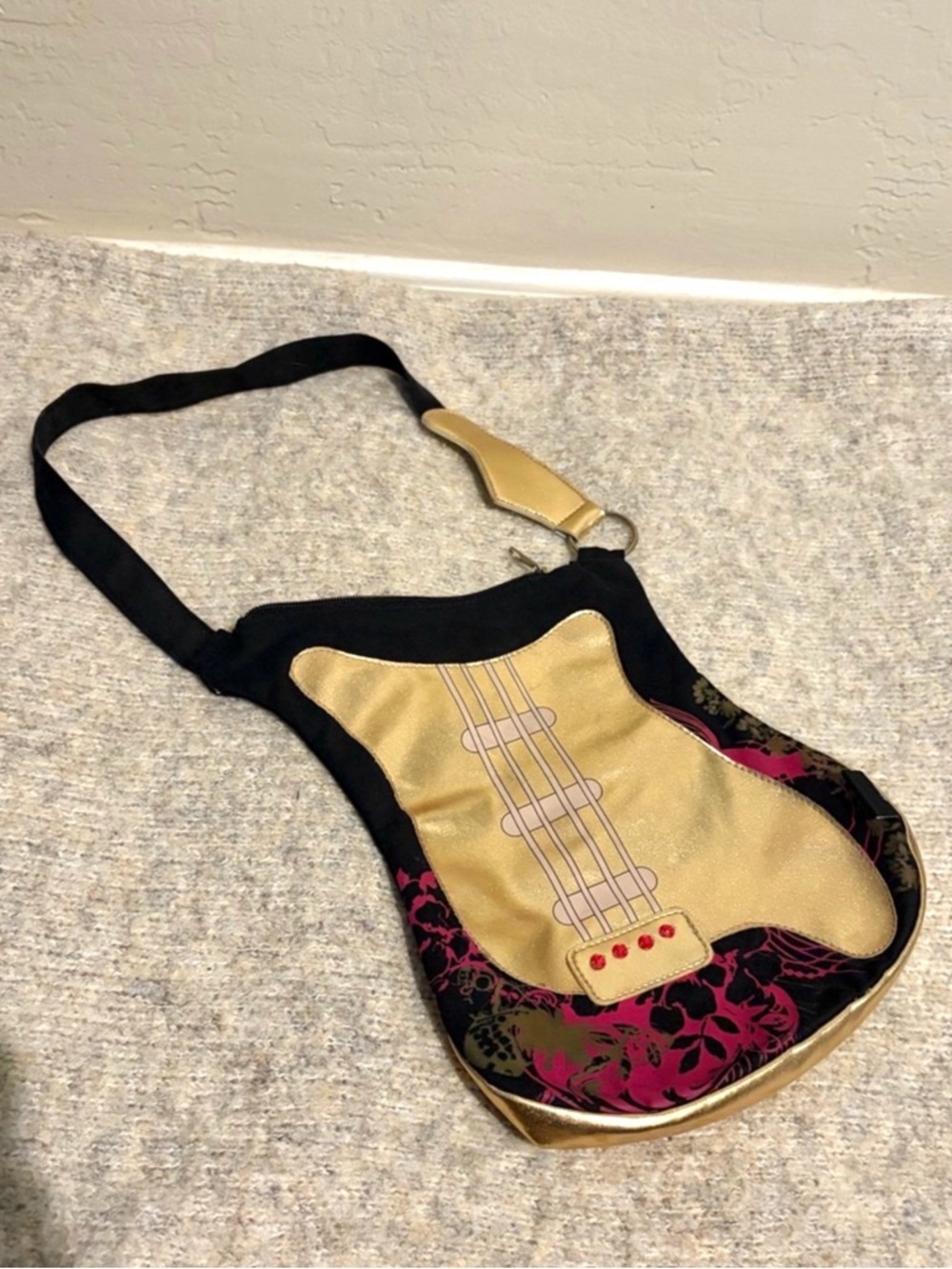Vintage 2000s Disney Hannah Montana Guitar Purse Y2K Miley Cyrus Crossbody Bag